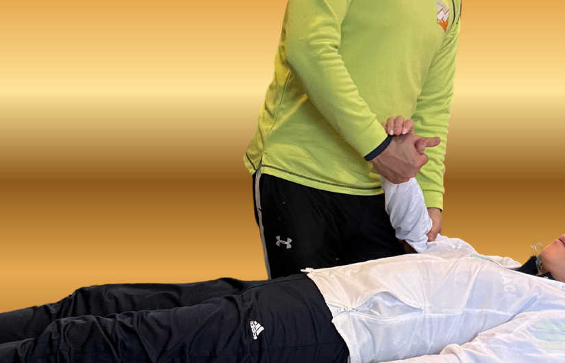 肘の痛み 施術風景2